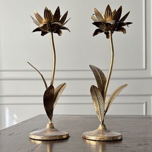 Elegant Gold Flower Candle Holders - Vintage